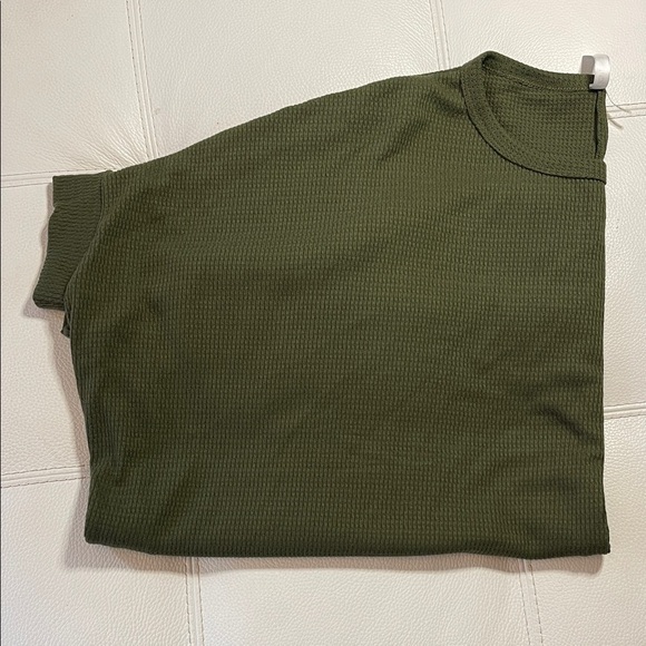 Dear Scarlett Olive Green Waffle Knit Shirt - Cozy and Comfy - Size L - Picture 2 of 5